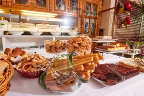 Tägliches inbegriffenes Frühstücksbuffet