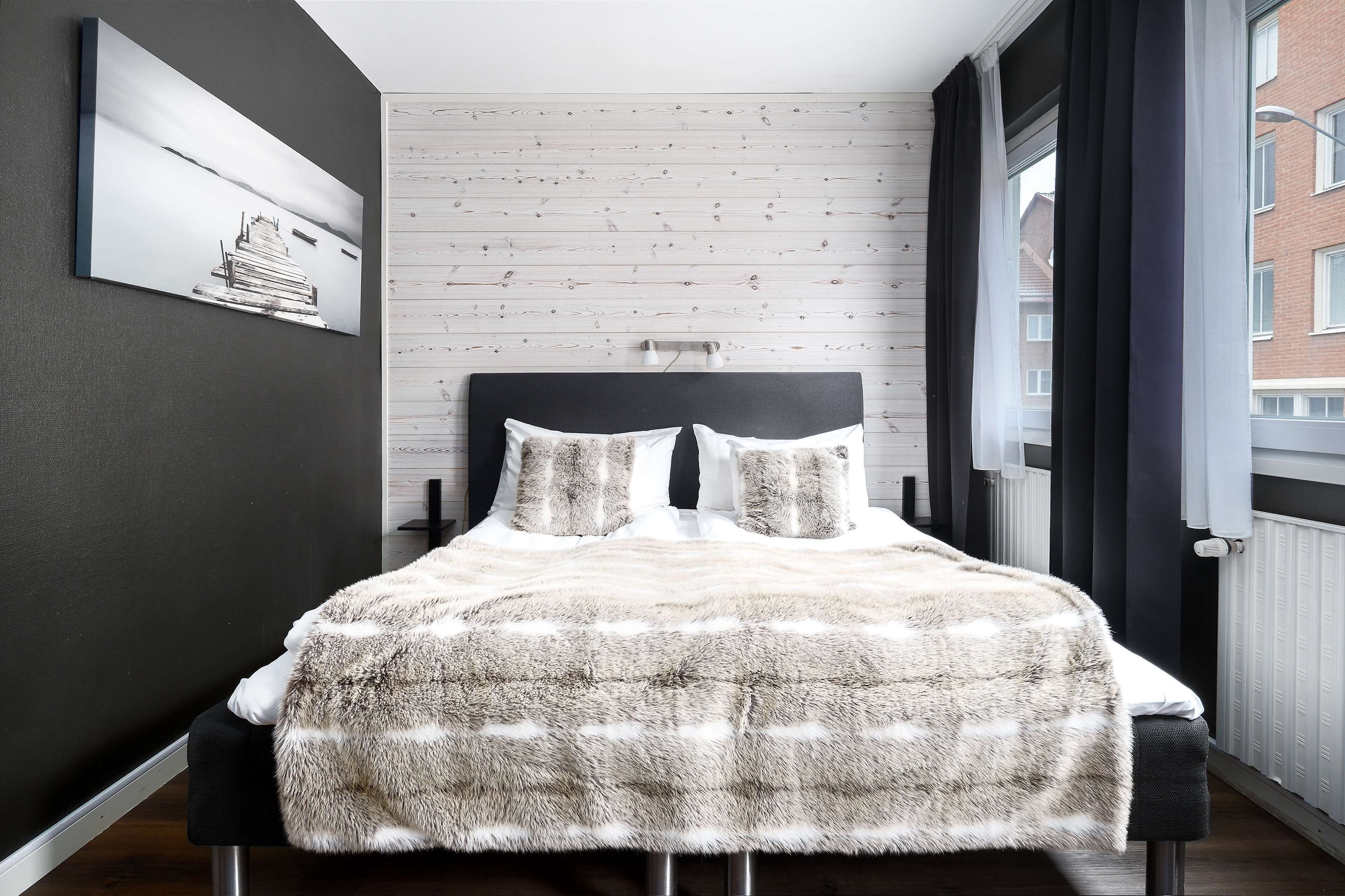 Standardrum - 2 enkelsängar - icke-rökare | Extrasängar, gratis wi-fi och sängkläder