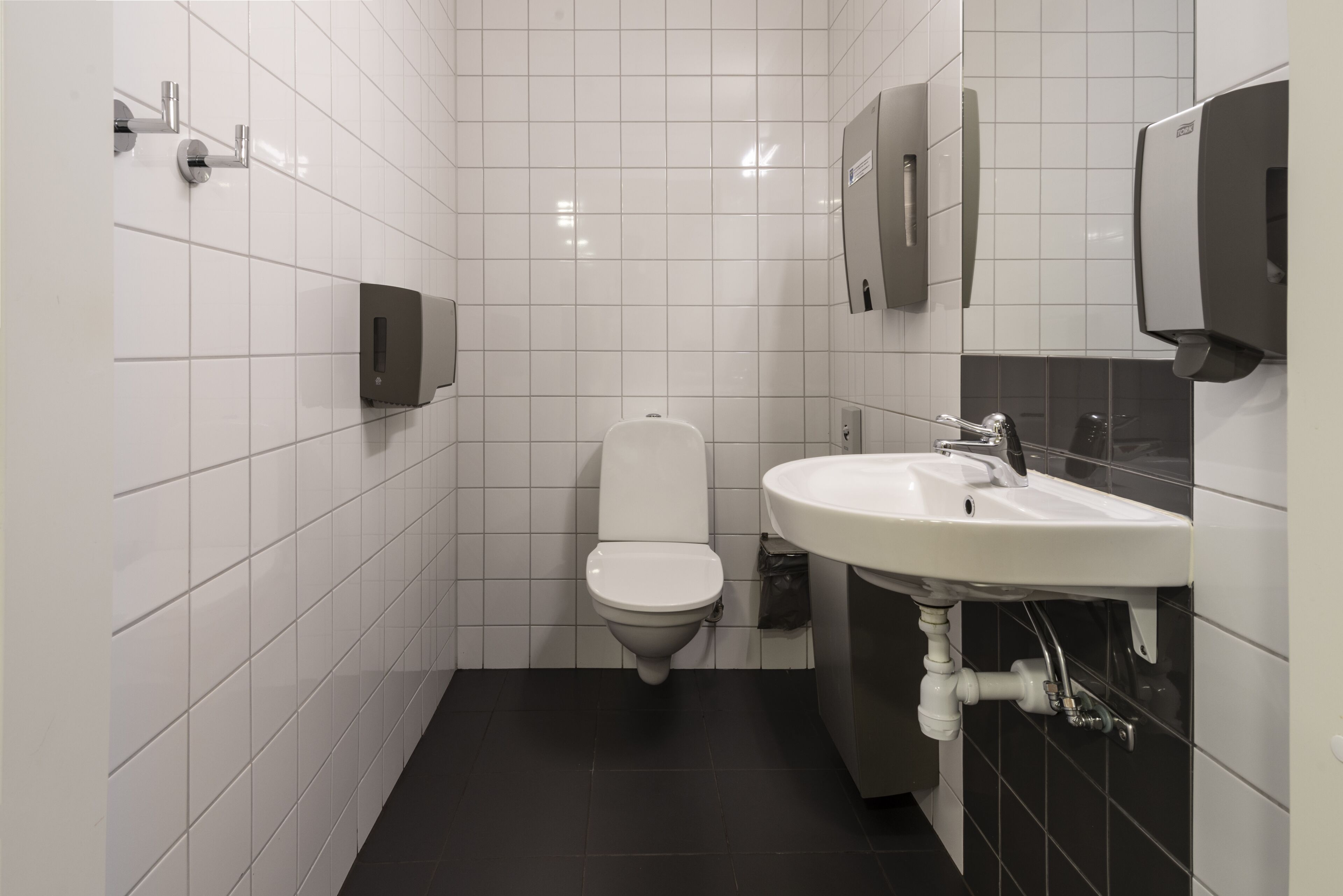 quadruple room, shared bathroom (in corridor) | bathroom | hair dryer, towels