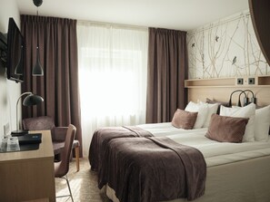 Standaard Twin kamer | Een bureau, gratis wifi, beddengoed, rolstoeltoegang