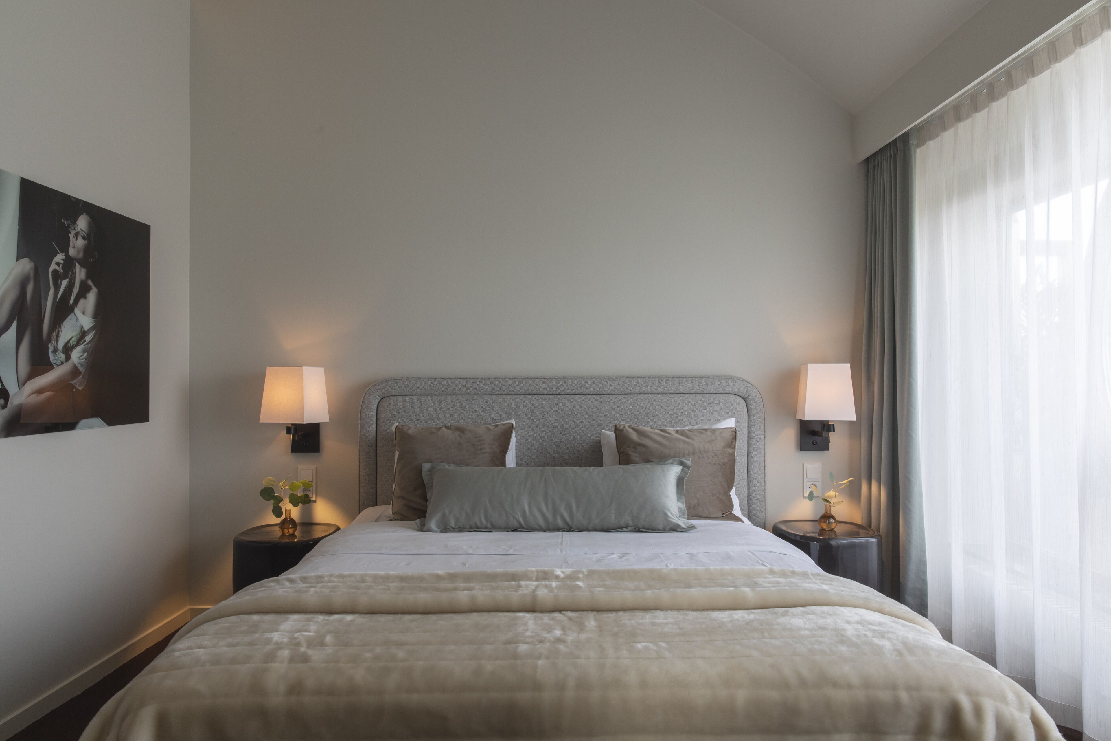 Balcony Suite | Hypo-allergenic bedding available, down comforters, minibar