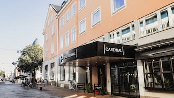 Mặt tiền nơi lưu trú