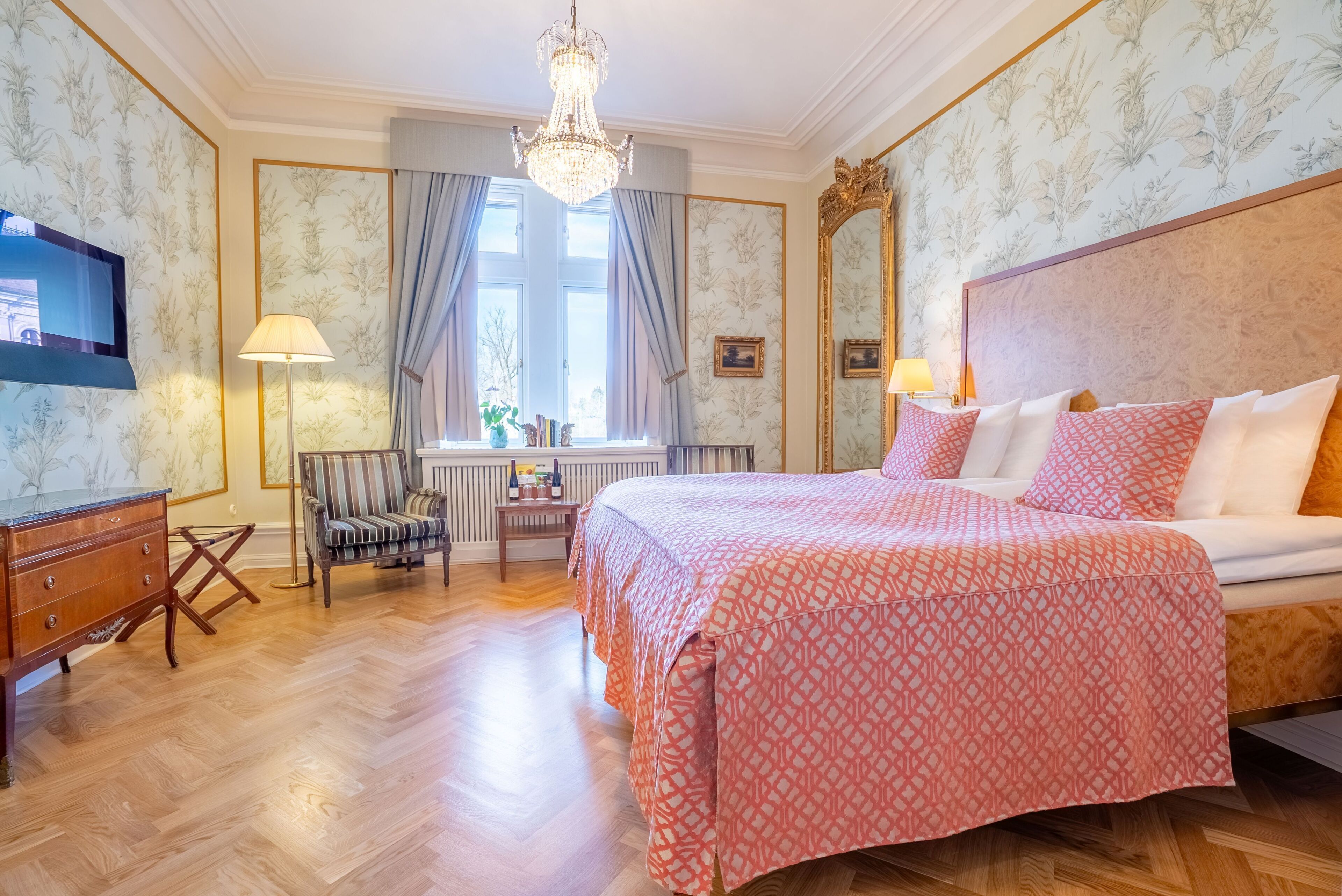 Deluxe Double Room | Premium bedding, minibar, in-room safe, individually decorated