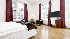 Junior Suite, Balcony | Desk, blackout drapes, cribs (free), WiFi (free) - First Hotel Stadt Härnösand (Harnosand)