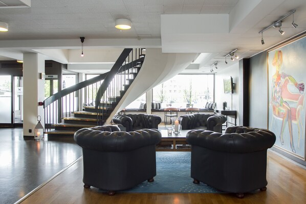 Lobby sitting area - First Hotel Stadt Härnösand (Harnosand)