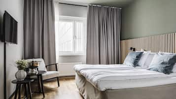 Deluxe dubbelrum | StrykjÀrn/strykbrÀda, gratis wi-fi, sÀngklÀder och vÀckarklockor