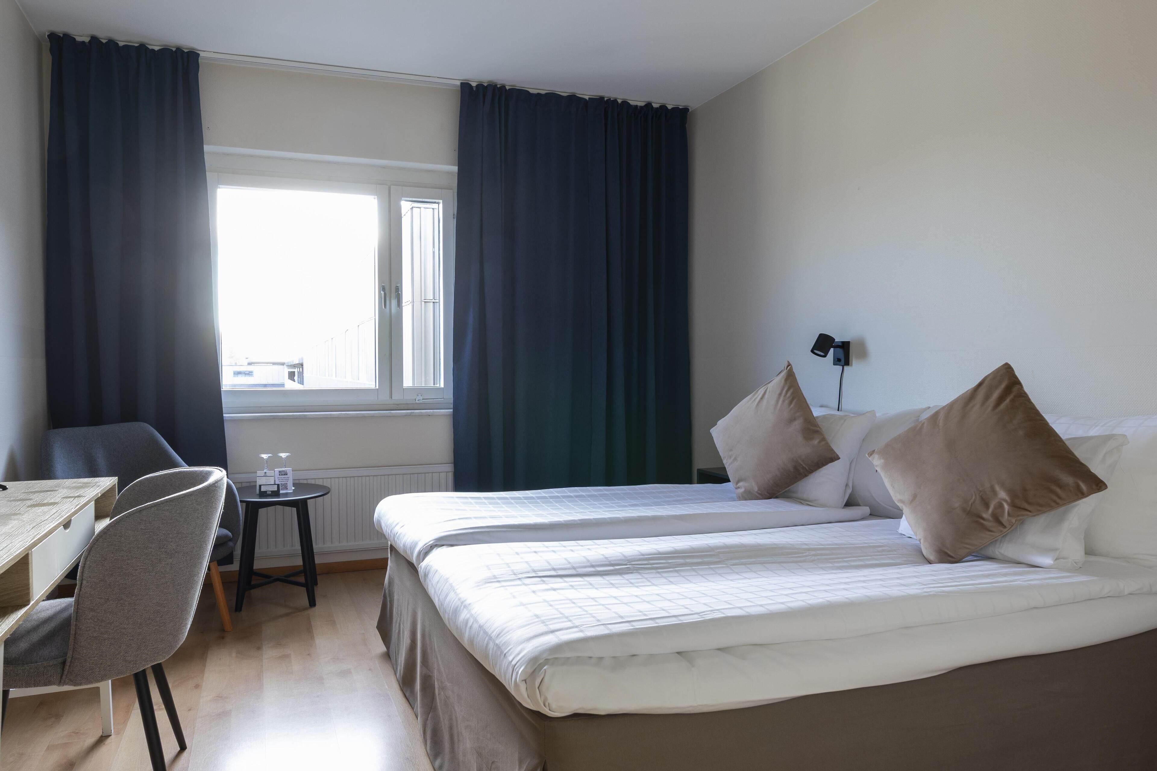 标准房, 1 张大床, 无烟房 | 熨斗/熨板、免费 WiFi、床单、闹钟