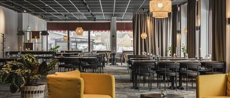 Se sirven desayunos, almuerzos y cenas