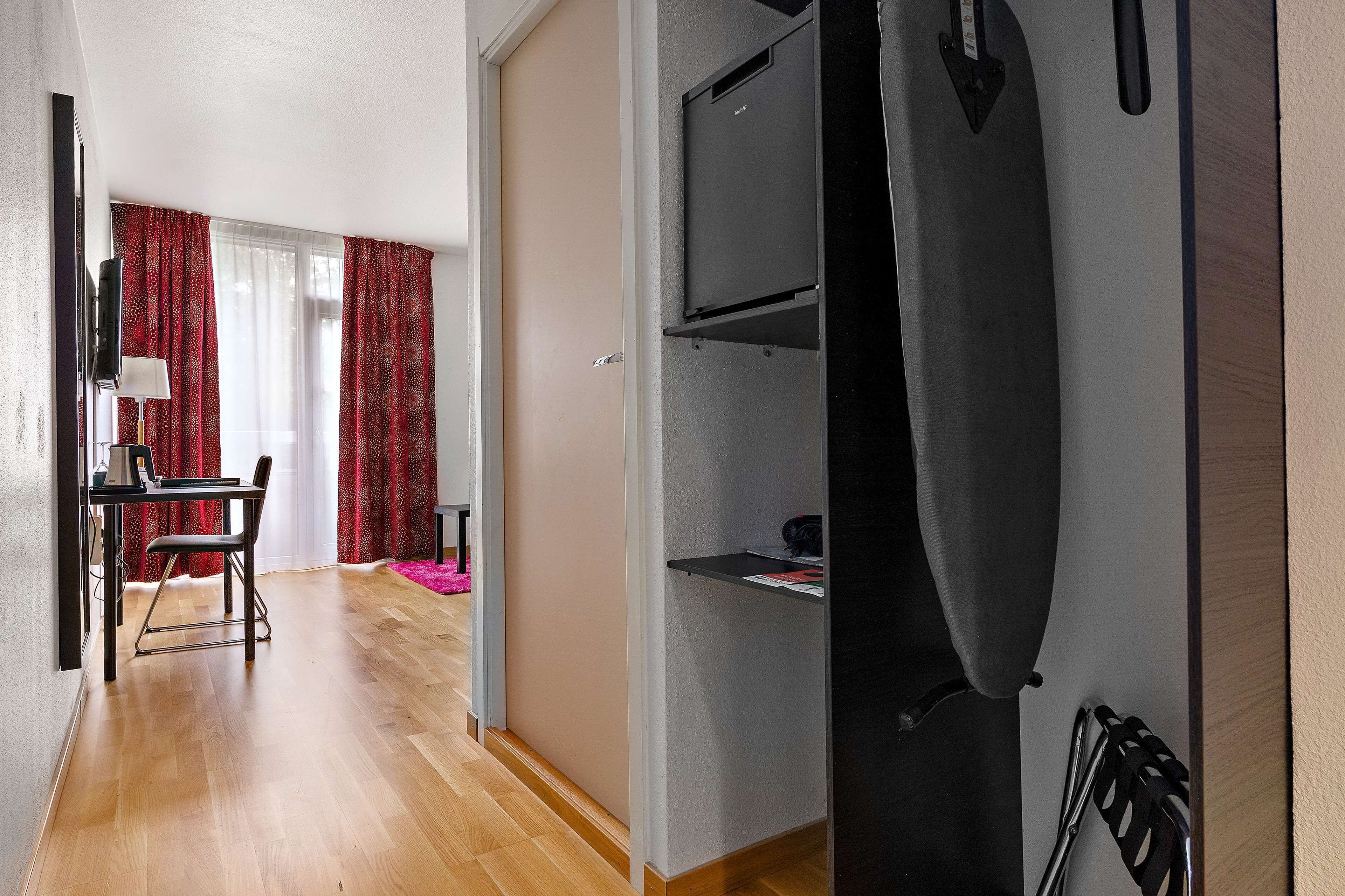 1 bedroom, in-room safe, desk, laptop workspace