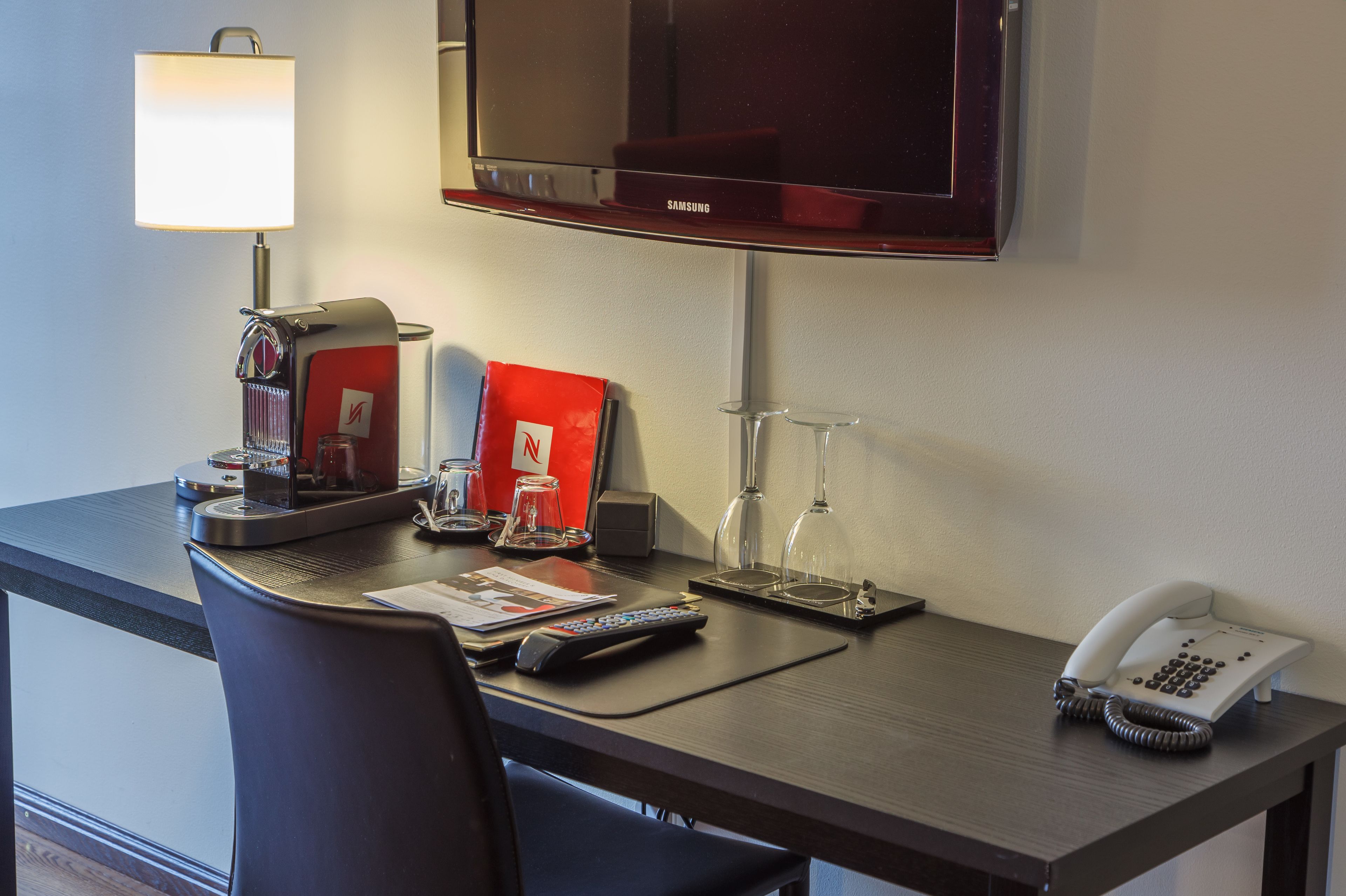 1 bedroom, in-room safe, desk, laptop workspace