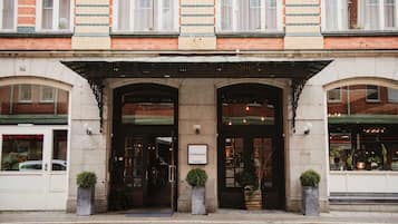 المنشأة من الخارج