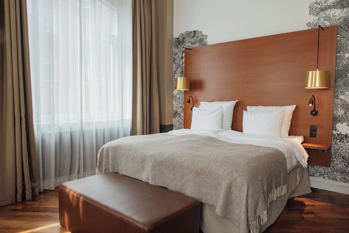 Deluxe Room, 1 King Bed with Sofa bed | Desk, blackout drapes, iron/ironing board, cribs/infant beds