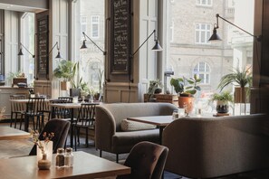 Déjeuner et souper servis sur place