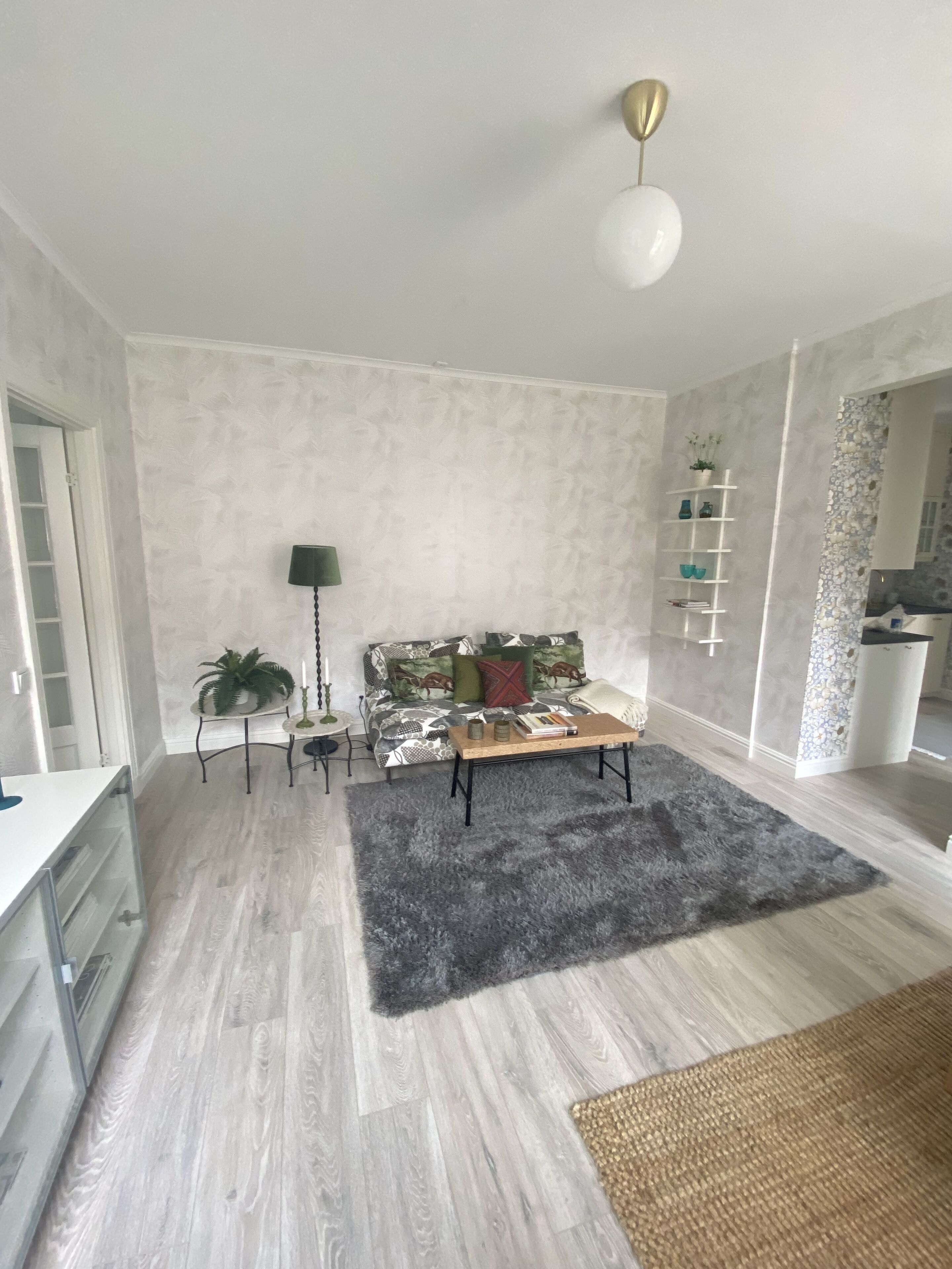 deluxe apartment, annex building | living area | heated floors