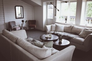 Junior Loft | Living room