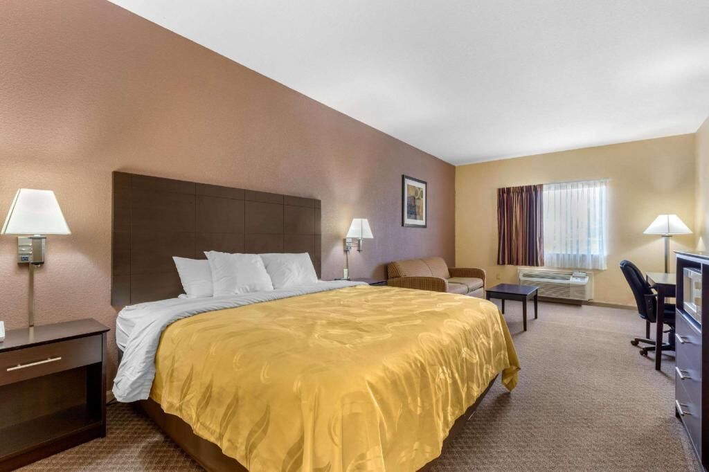 Blackout drapes, iron/ironing board, free WiFi, bed sheets