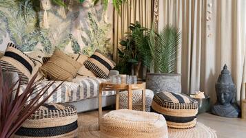 Suite (Experience) | Área de sala de estar | Smart TV y piso con calefacción