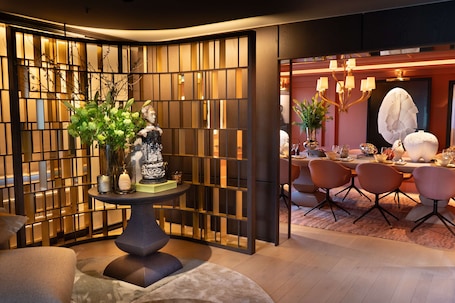 1 habitación, minibar y caja de seguridad en la habitación