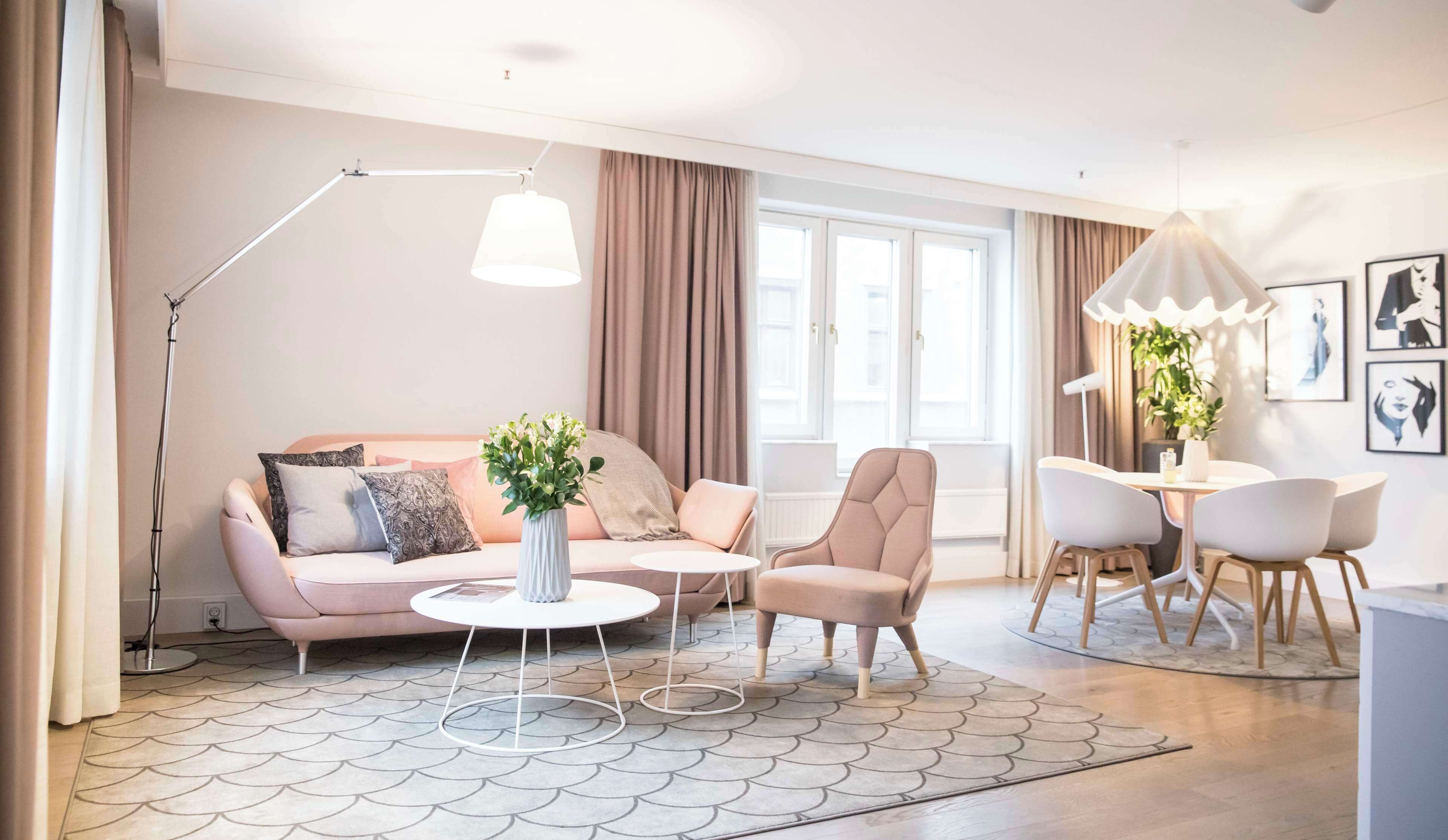 Minibar, Zimmersafe, laptopgeeigneter Arbeitsplatz