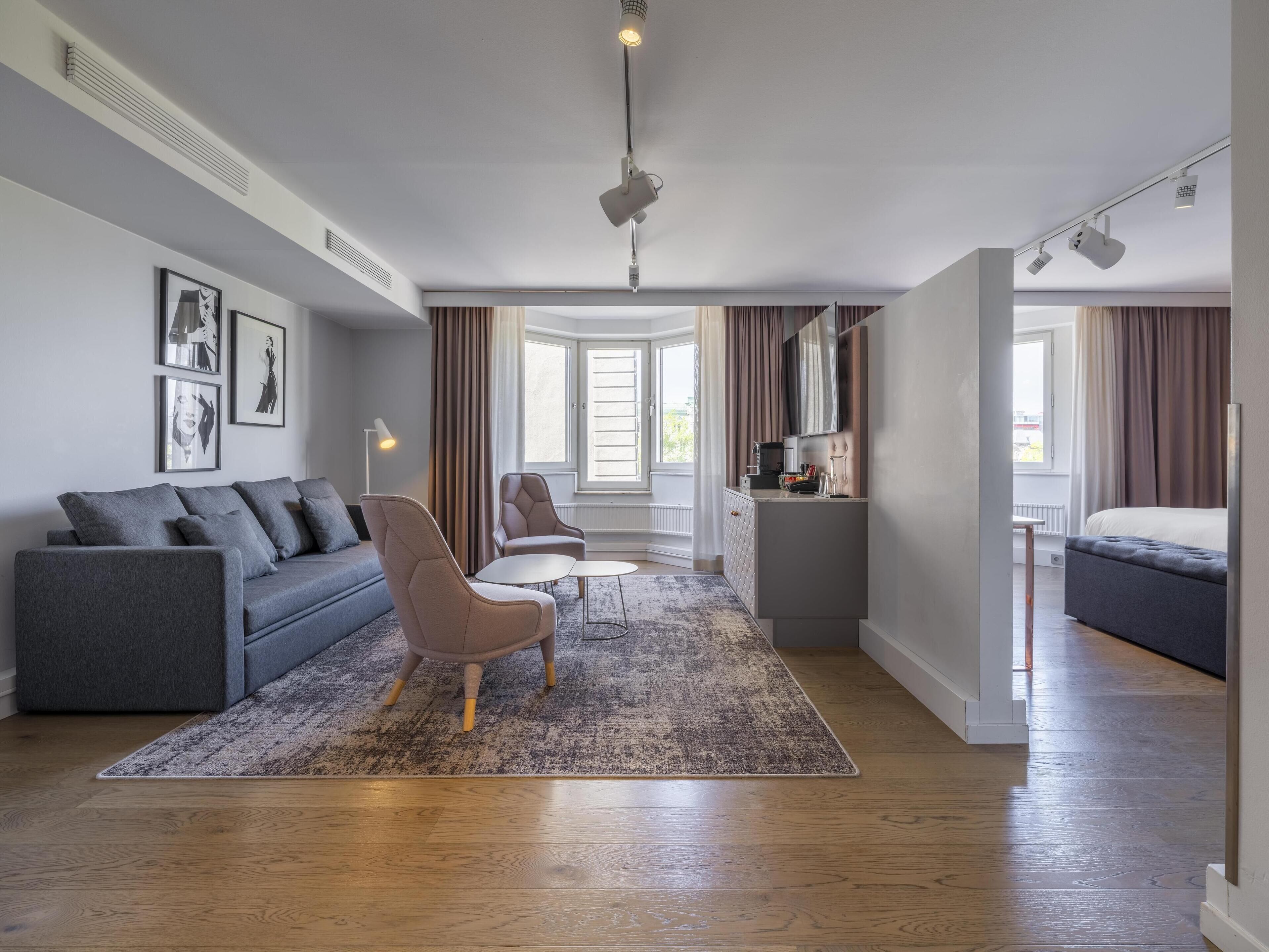 junior suite | 1 bedroom, minibar, in-room safe, laptop workspace