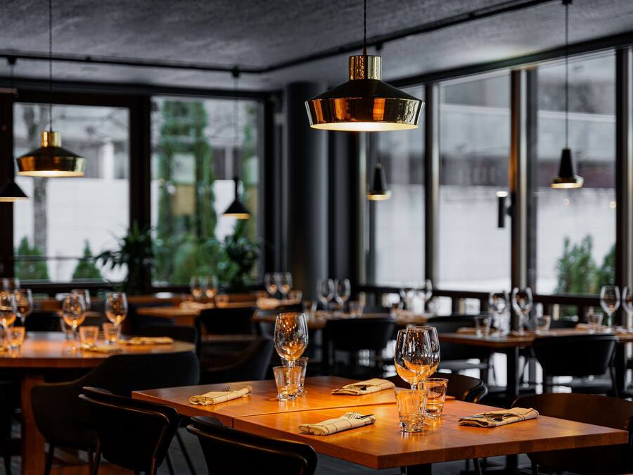 Breakfast, lunch, dinner served; international cuisine, sea views