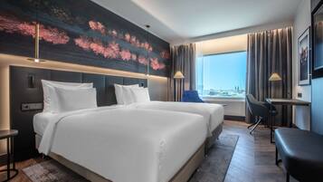 Quarto superior (Collection - Old Town View) | Roupas de cama antialérgicas, frigobar, cofres nos quartos, escrivaninha