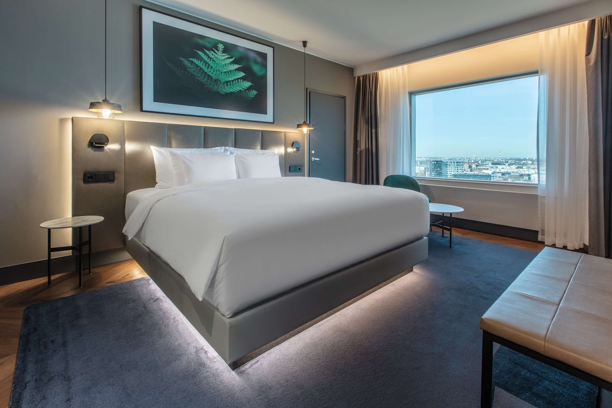 presidential suite | hypo-allergenic bedding, minibar, in-room safe, desk