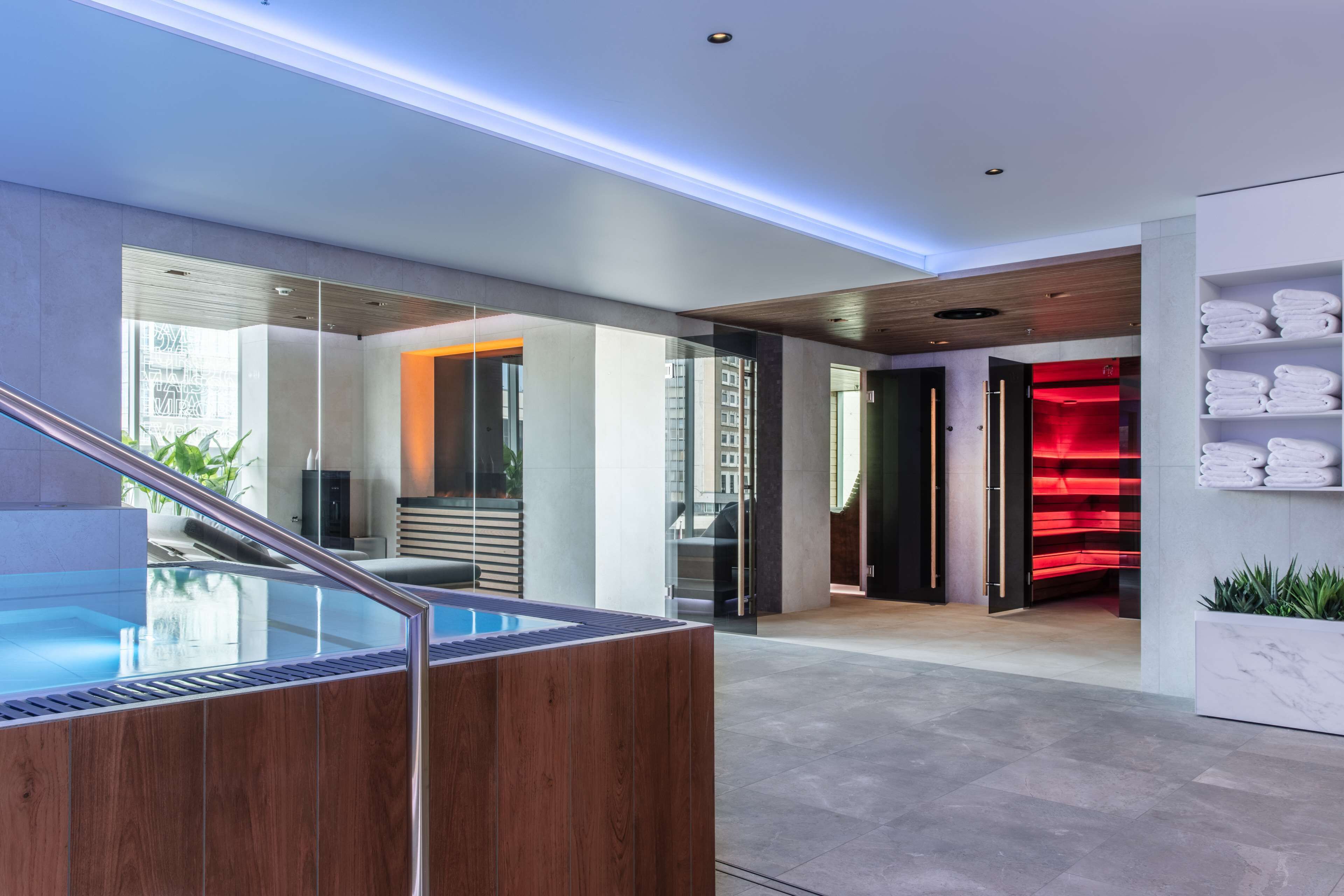 body treatments, body scrubs, facials, 2 treatment rooms