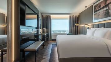 Chambre Prestige (Collection - Old Town View) | Literie hypoallergénique, minibar, coffre-fort, bureau