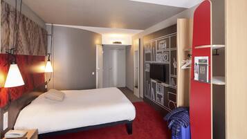 1 dormitorio, caja fuerte, escritorio y sistema de insonorización