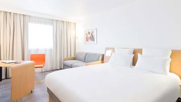 Classic Room, Multiple Beds | Premium bedding, in-room safe, desk, laptop workspace