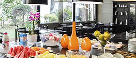 Petit déjeuner buffet compris tous les jours