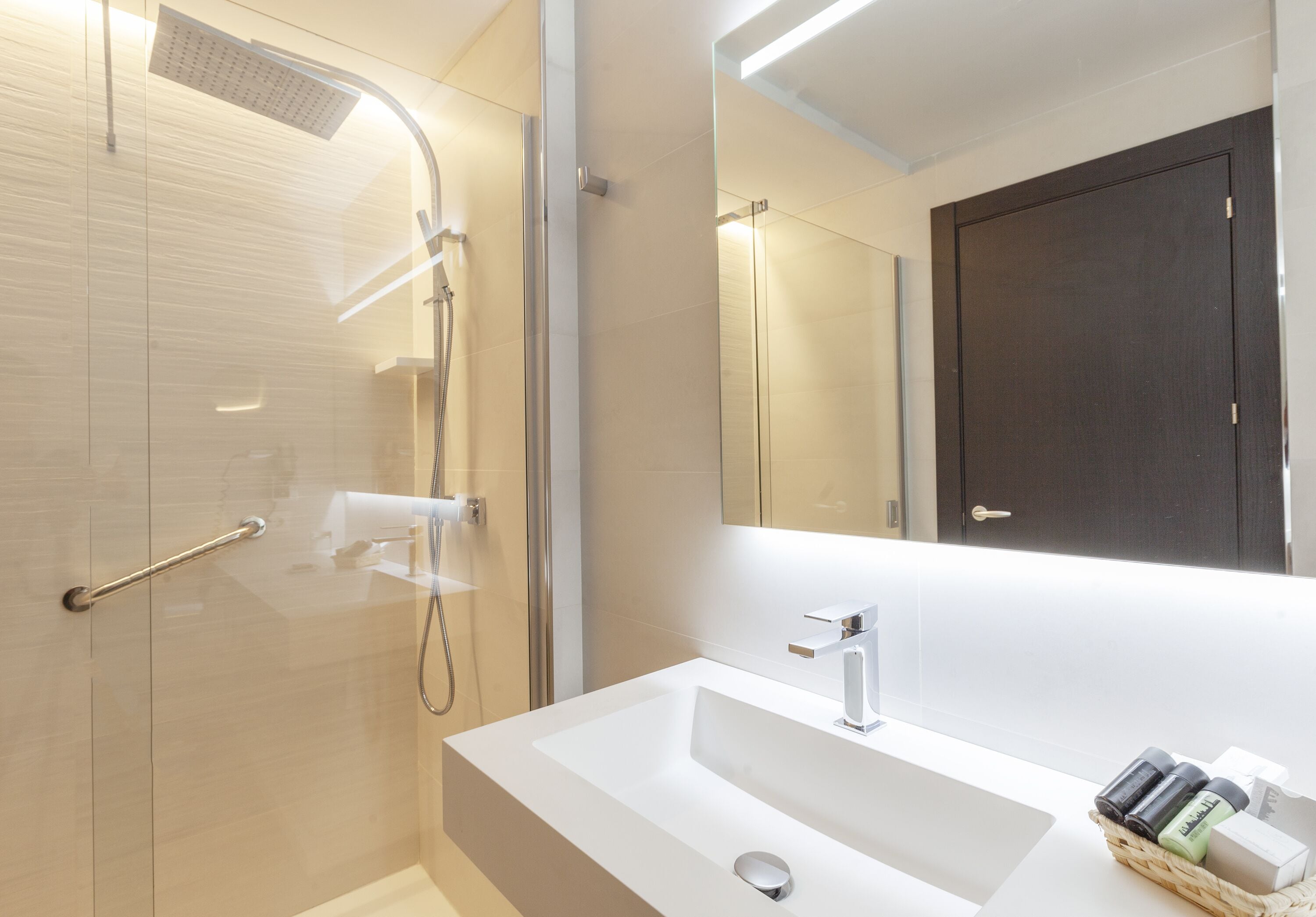 free toiletries, hair dryer, bidet, towels