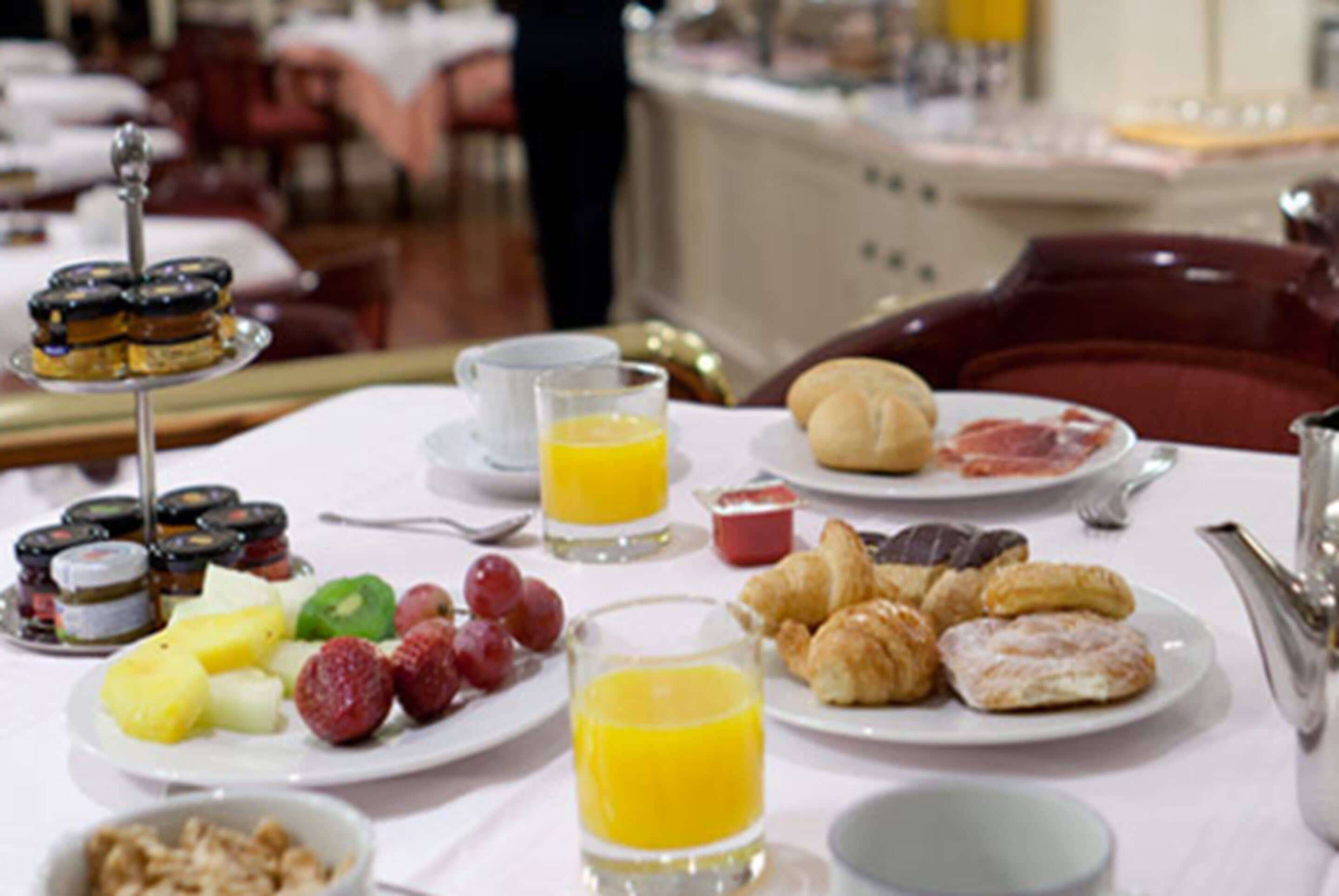 Dagelijks ontbijtbuffet (EUR 20 per persoon)