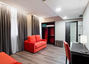 Coffres-forts dans les chambres, bureau, chambres insonorisées