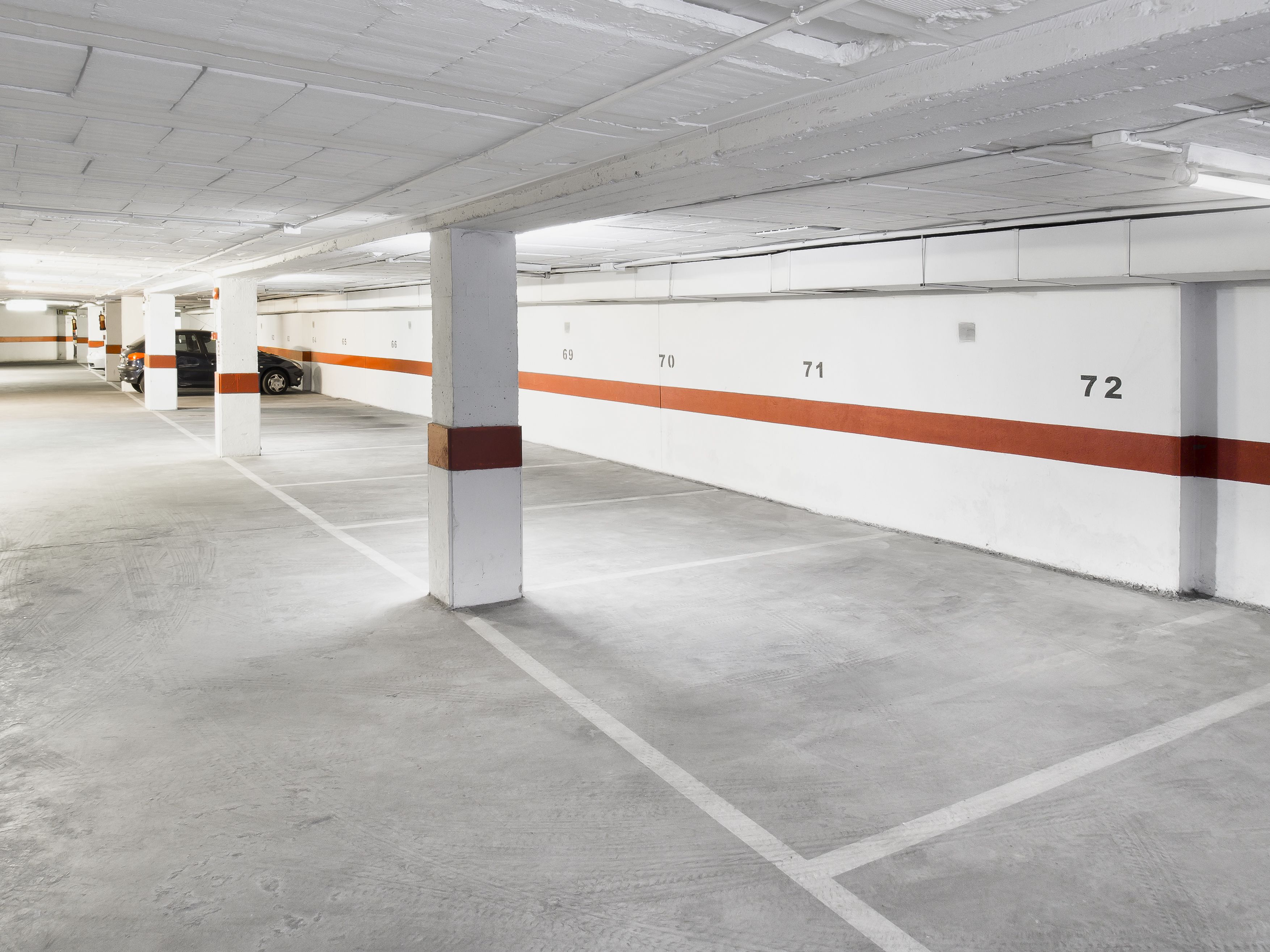 self-parking (surcharge) 10 per day