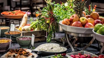 Daily buffet breakfast (SEK 275 per person)