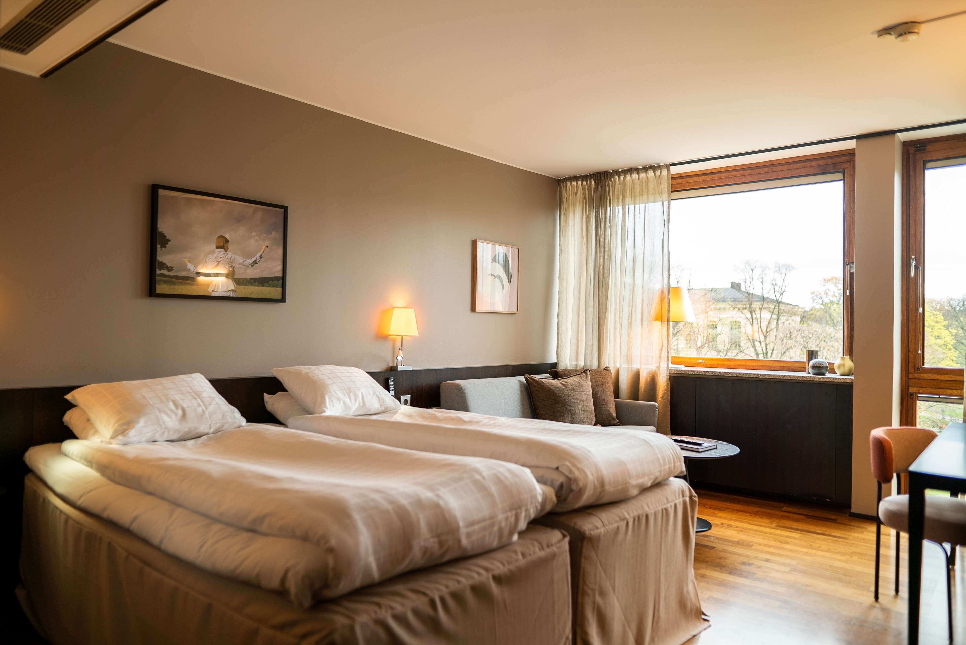 family room (with sofabed) | in-room safe, desk, iron/ironing board, free cots/infant beds