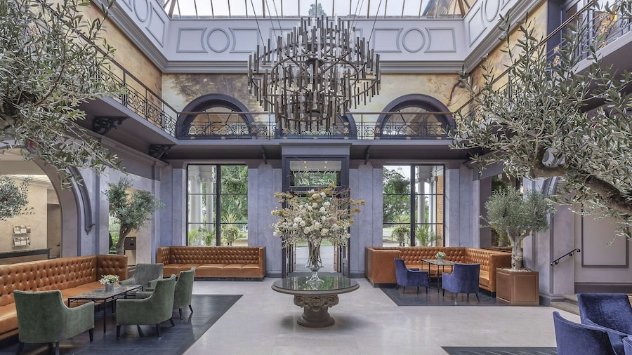 Oatlands Park Hotel