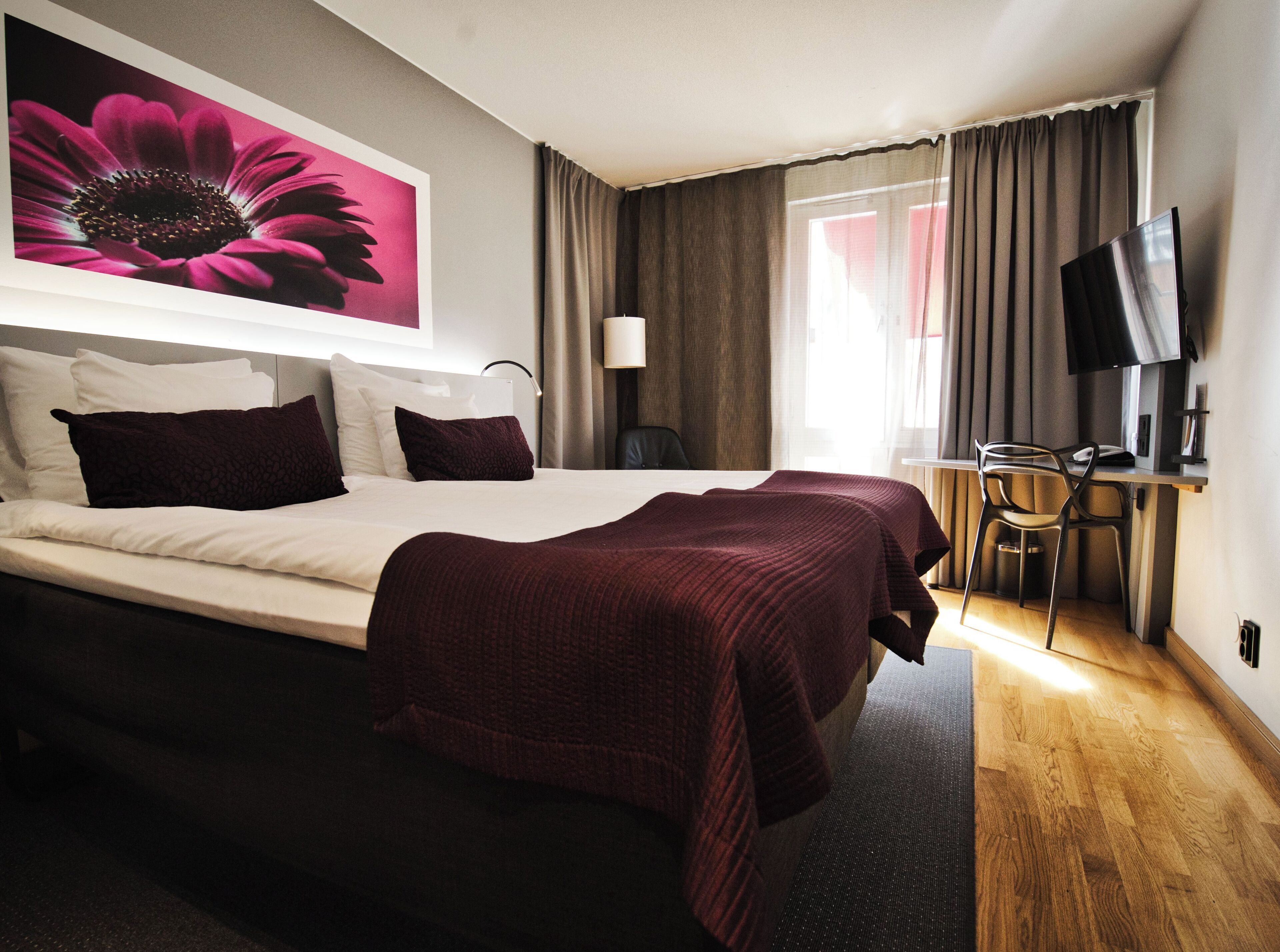 standard double or twin room | 1 bedroom, hypo-allergenic bedding, in-room safe, desk