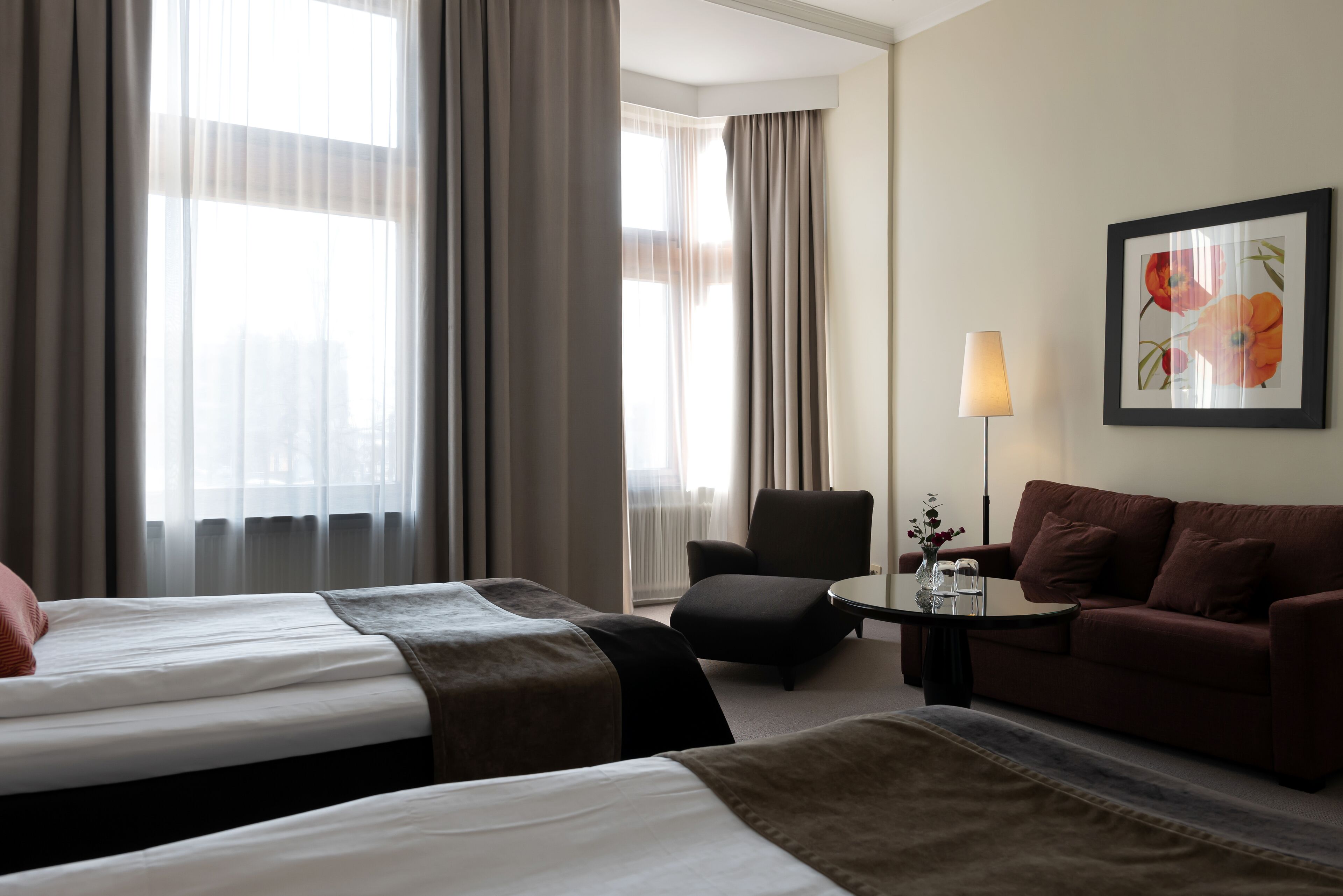 deluxe room | 1 bedroom, premium bedding, pillow-top beds, minibar