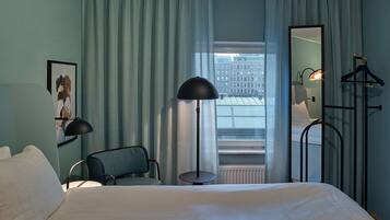 Superior Twin Room, 2 Single Beds | In-room safe, desk, soundproofing, iron/ironing board