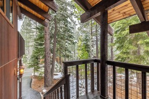 House, 3 Bedrooms (Private Homes, with Den Home) | Terrace/patio