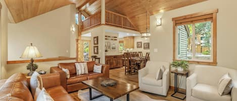 House, 3 Bedrooms (Private Homes) | Living area | 30-inch TV with cable channels, DVD player