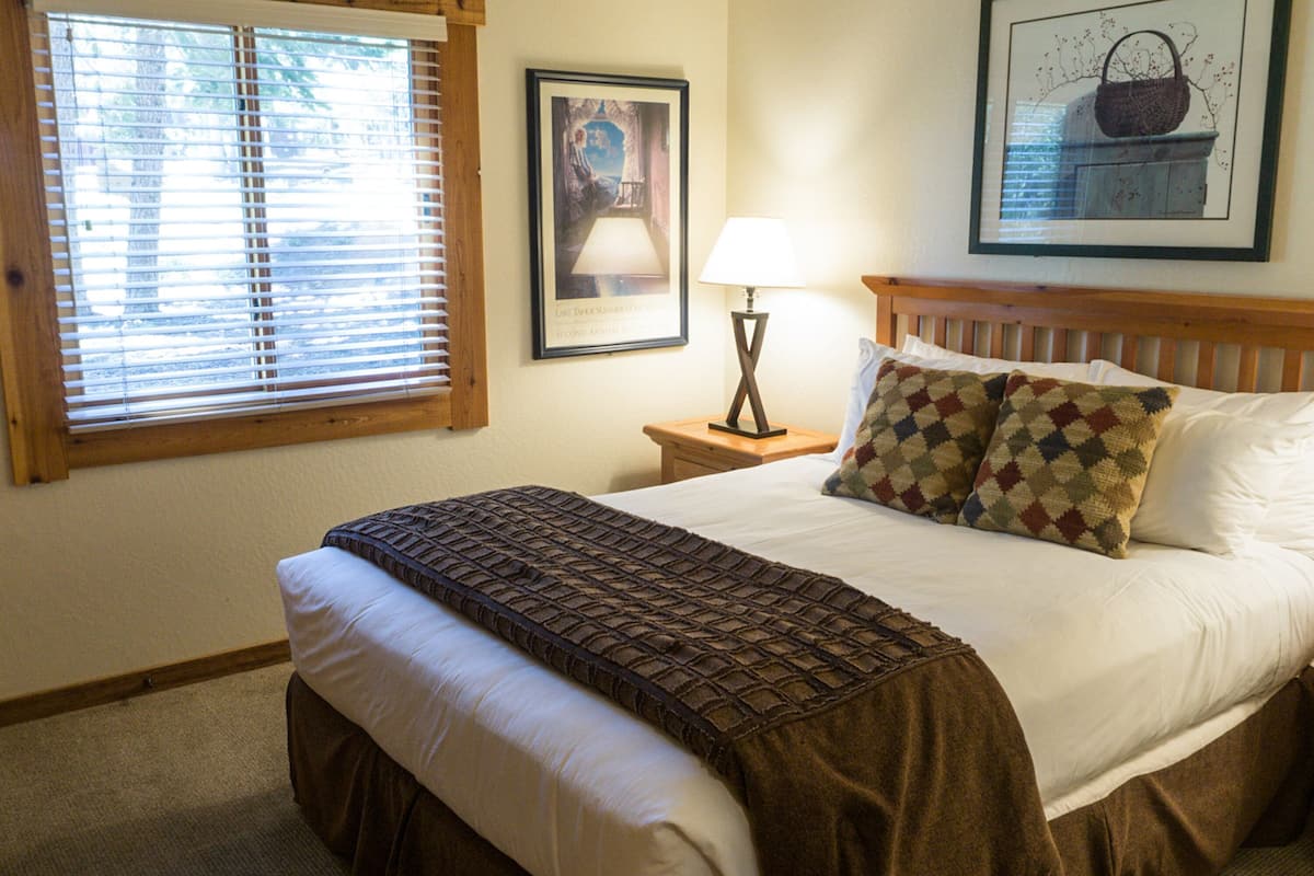 1 bedroom, individually decorated, individually furnished