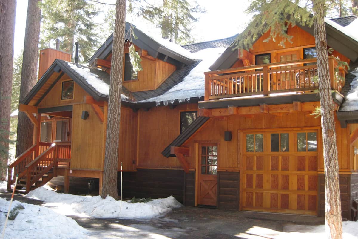 House, 3 Bedrooms (Private Homes, 824 Beaver Pond) | Terrace/patio