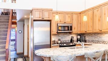 Condo, 2 Bedrooms, 2 Bathrooms (Ski Trails, Trailside) | Private kitchen | Fridge, microwave, coffee/tea maker