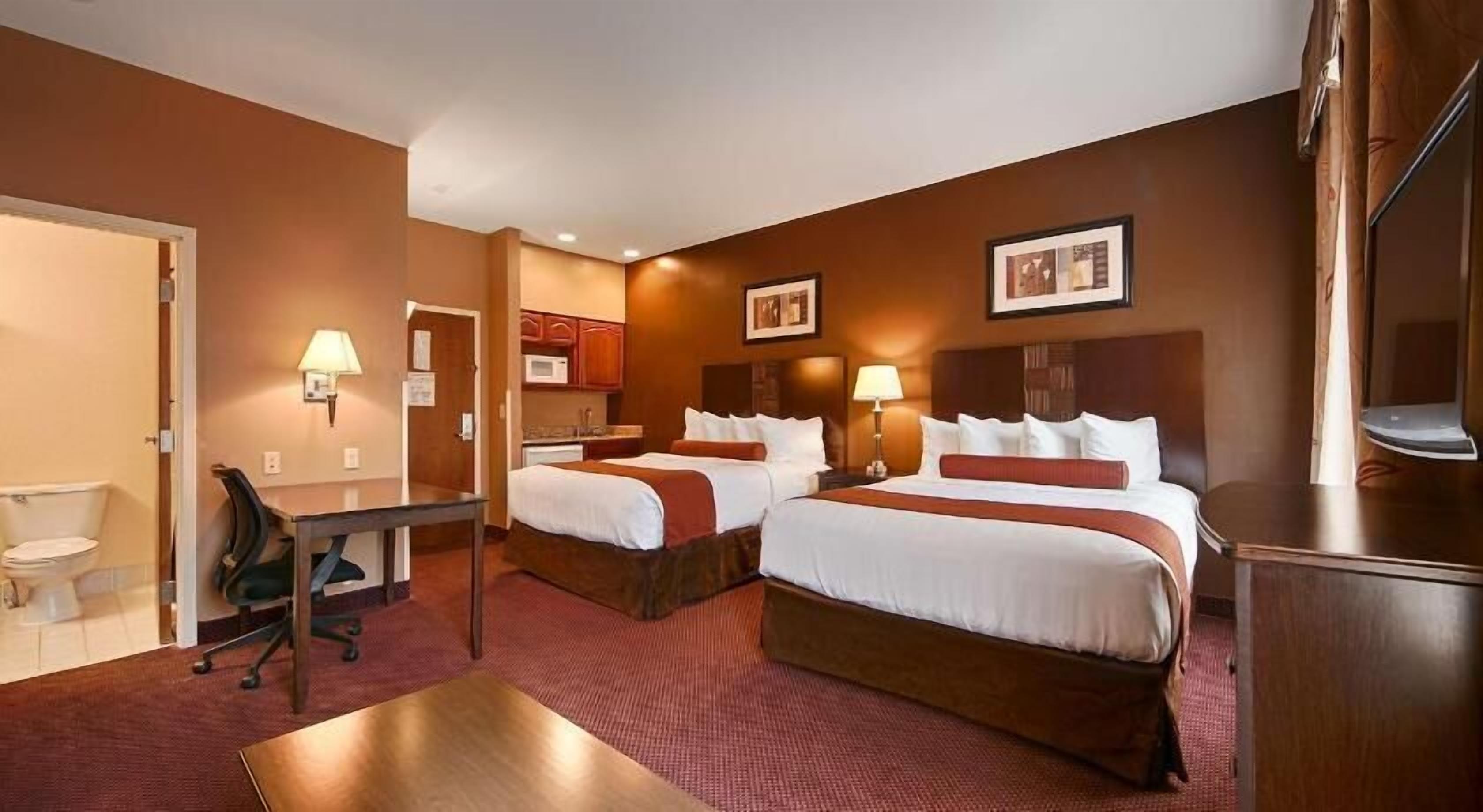 1 bedroom, pillowtop beds, in-room safe, desk