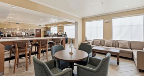 Lobby - Best Western Plus Hannaford Inn & Suites (Cincinnati)