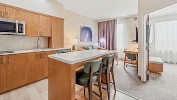Suite, 1 King Bed, Non Smoking, Kitchen (Full Kitchen) | 1 bedroom, pillowtop beds, in-room safe, desk